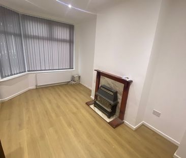 Room in a Shared House, Banff Road, M14 - Photo 3