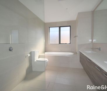 Luxurious 4 bedroom Townhouse in Bentleigh East! - Photo 6