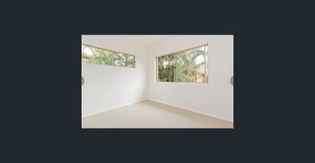 FULLY FURNISHED Two-bedroom modern apartment in ideal Herston location! - Photo 4