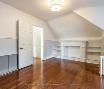 Detached Home For Lease | E9036091 - Photo 3