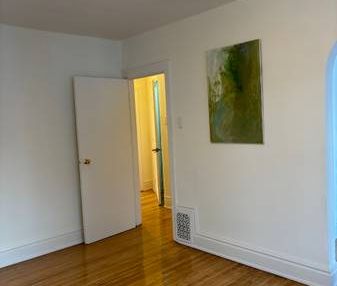 New kitchen, flooring 1 plus on 2 floors of period home Christie Pits - Photo 3