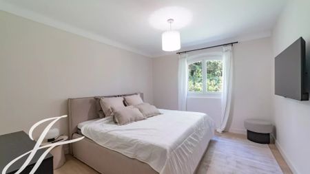 Maison à louer Valbonne - Village, Cote d'Azur, France10 000 EUR / Mois - Photo 4