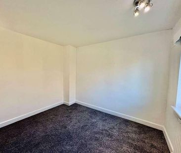 Lindley Avenue, Tipton, DY4 - Photo 5
