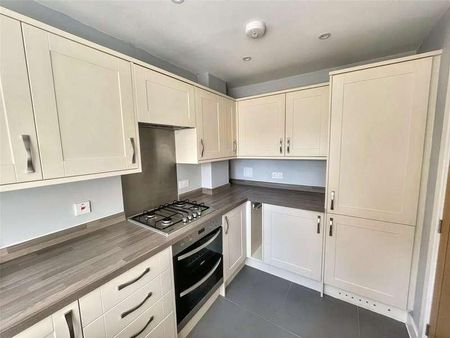 Coppice Grove, Hailsham, East Sussex, BN27 - Photo 2