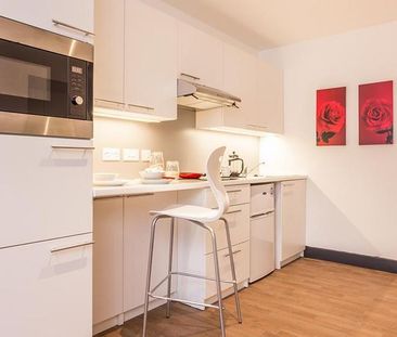 Studio to rent - Photo 6