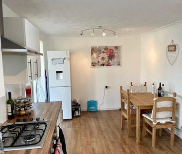 Farnborough Road, Clifton, Property for rent - Photo 4