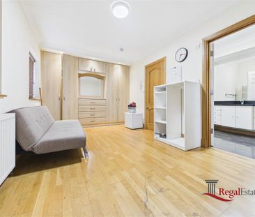 House share to rent - Photo 2