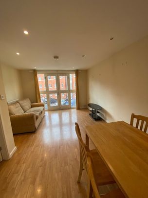 2 Bed Flat, Wharf Close, M1 - Photo 1