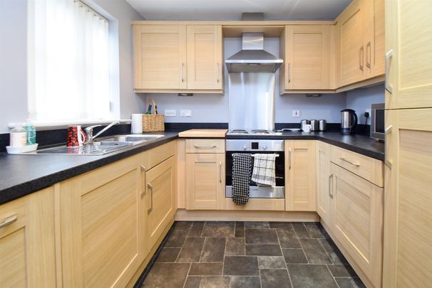 Royal Troon Drive, Wakefield - Photo 1