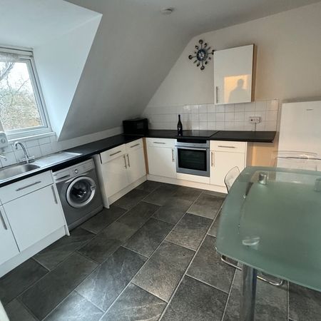 2 Bed Flat, The Colonnade, SO19 - Photo 3