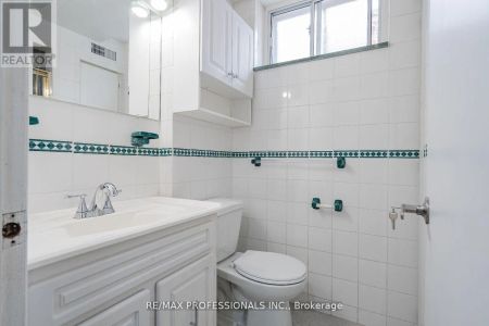 364 RATHBURN ROAD - Photo 3