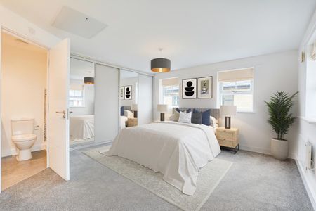 2 bedroom semi-detached house to rent - Photo 5