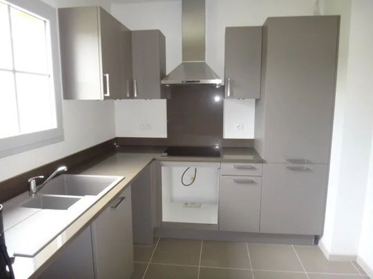 Location Maison 3 pièces 96m² FAVIERES 77220 - Photo 1