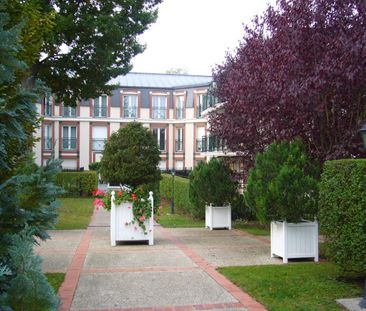 Location Appartement 1 pièce 13m² FONTAINEBLEAU 77300 - Photo 6