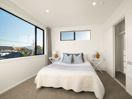 Smart, Stylish & Minutes from the Shore - Photo 5