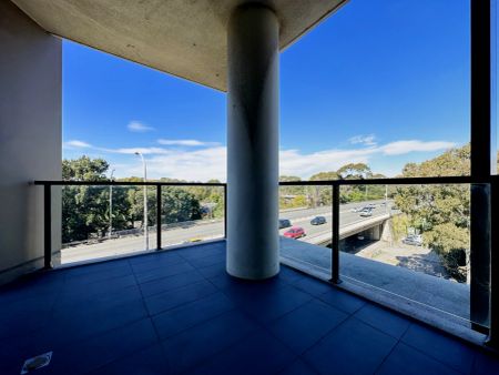 2 bed 2 bath - Photo 5