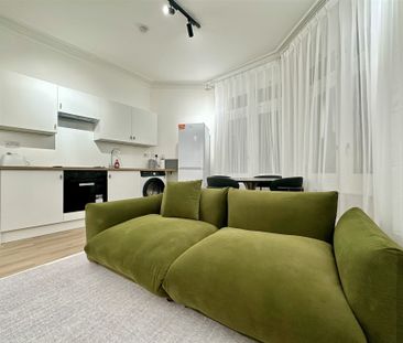 Gray's Inn Road, London - Photo 1