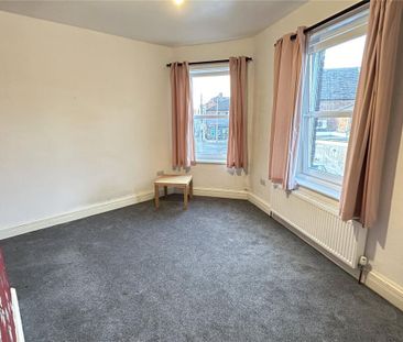 2 bedroom semi-detached house to rent - Photo 3