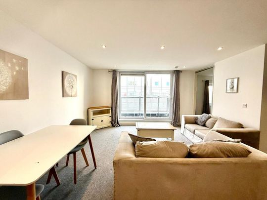 1 bedroom flat to rent - Photo 1