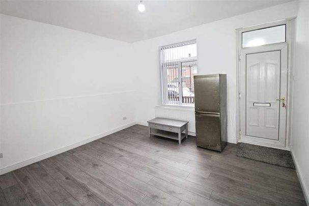 Tivoli Place, Bradford, BD5 - Photo 1