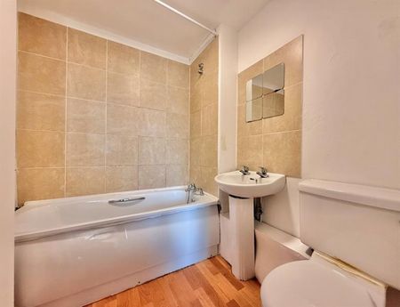 1 Bedroom Apartment To Let - Photo 5