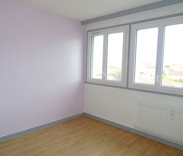 Location Appartement 3 pièces 70m² - Photo 3