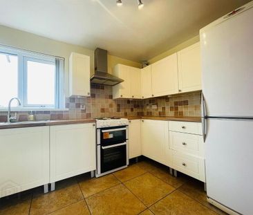 12d Mournebeg Drive, Newtownabbey, BT37 9LS - Photo 2