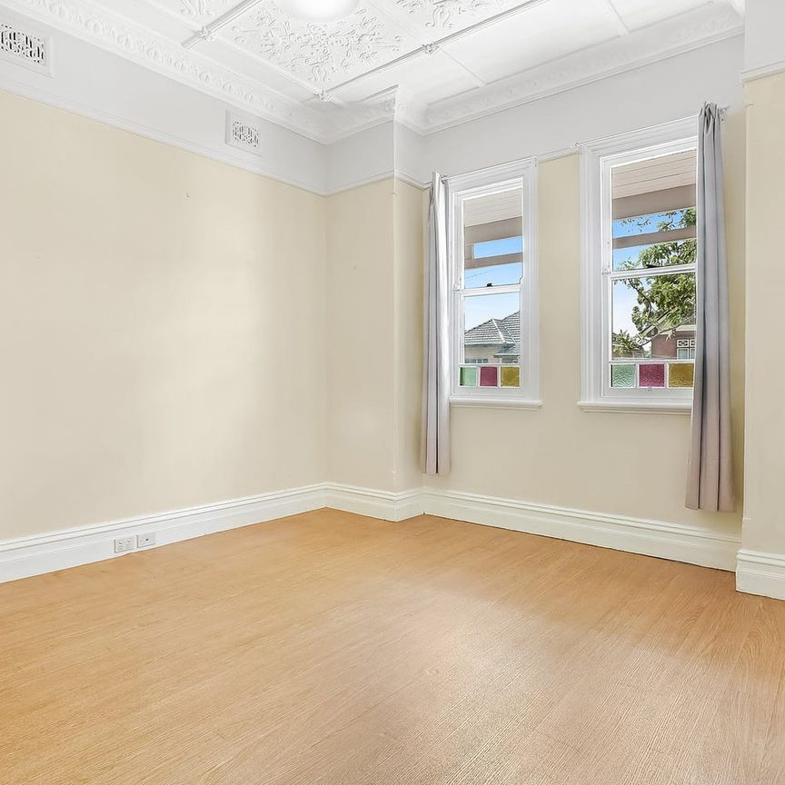 Freestanding Federation Home - Photo 1