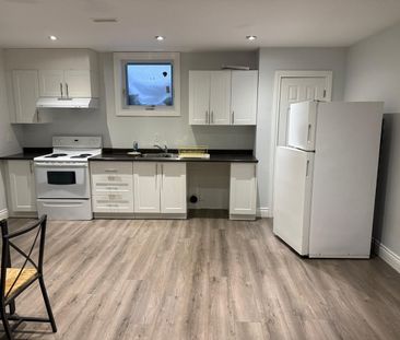 For Lease - 5 Amber Crescent Unit# Basement Unit B, Toronto, Ontario - Photo 1