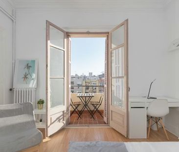 Carrer del Comte dUrgell, Barcelona, Catalonia 08011 - Photo 6