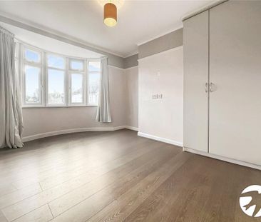 3 bedroom end of terrace house to rent - Photo 4