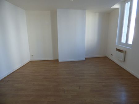 Location appartement 3 pièces, 60.00m², Pont-Saint-Pierre - Photo 2