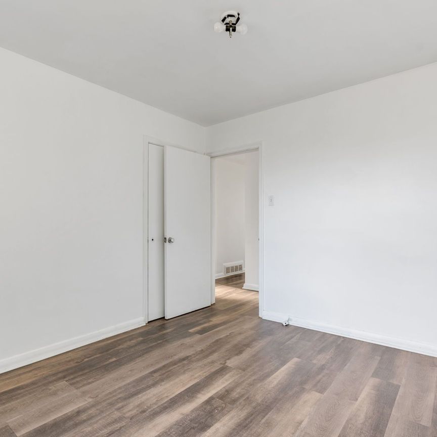 For Lease - 30 Wexford Boulevard, Toronto, Ontario - Photo 1