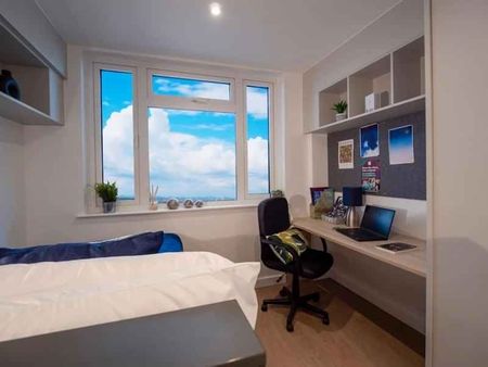 Bronze Studio - Photo 5