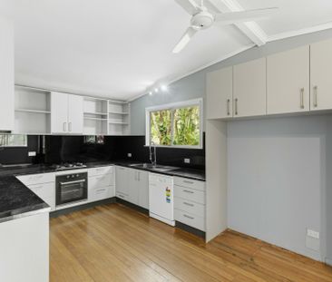 Spacious Family Home in Carrington - Photo 2
