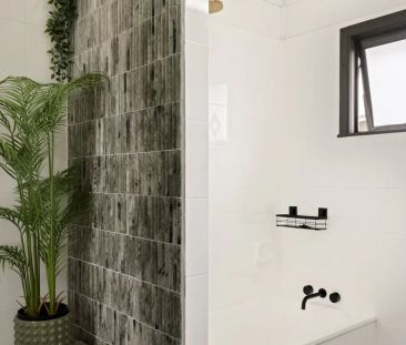 In Mansfield State High Catchement: Spacious 3-Bedroom Family Home ... - Photo 2