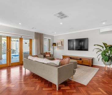 Luxury Lakefront Living in Lara - Photo 3
