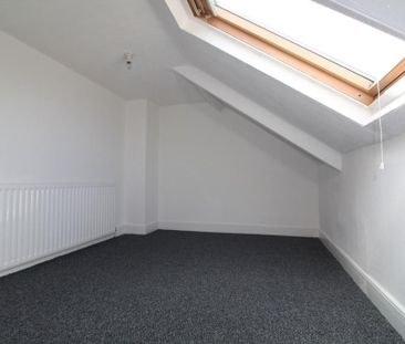 3 bedroom maisonette to rent - Photo 2
