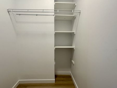 Plateau Mont-Royal (secteur Parc Laurier) : condo d’une chambre avec cour et stat. extérieur, offert en location semi-meublée. - Photo 4