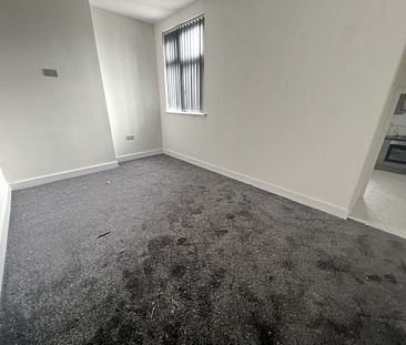 3 Bedroom Flat - Photo 1