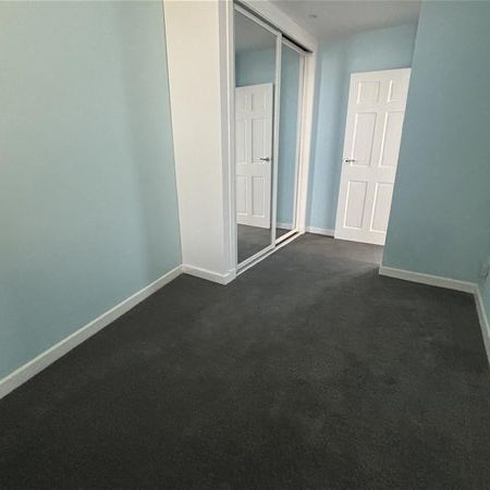 Royal Parade, Eastbourne - Photo 1