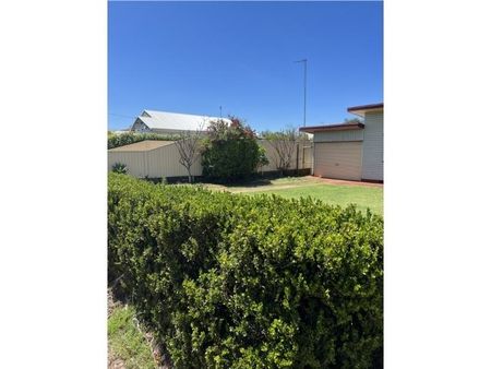 Spacious Family Home in Prime Harristown Location - Photo 5