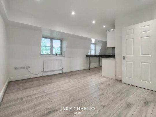 2 Bedroom Flat - Photo 1