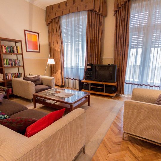 Október 6. utca - Close to Basilica - Fotó 1