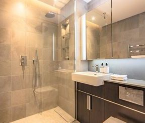 TWO BEDROOM APARTMENT TO LET CHARLES CLOWES WALK NINE ELMS SW11 - Photo 5