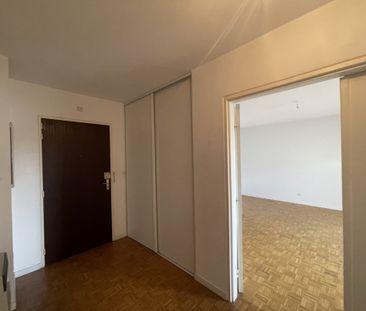 APPARTEMENT T3 A LOUER LYON 7EME ARRONDISSEMENT Cite-Jardin - Photo 1