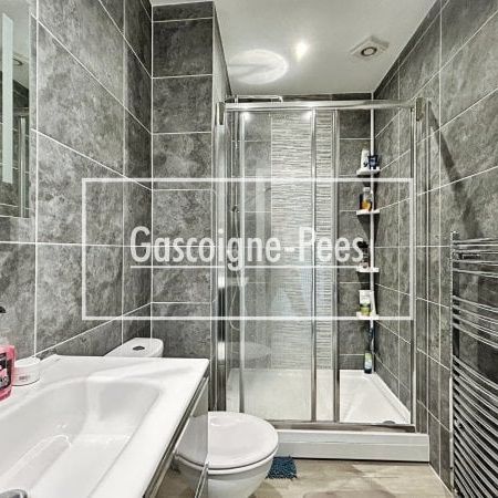 Victoria Road, Aldershot, GU11 - Photo 3