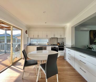 Spacious Family Home in the Heart of Bell Post Hill - Photo 6