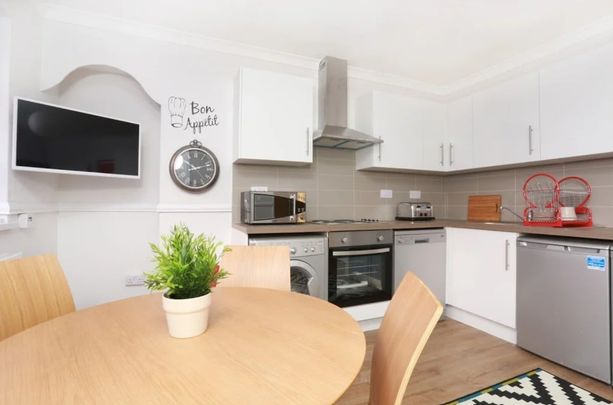 Room in a Shared Flat, Limscott House, E3 - Photo 1