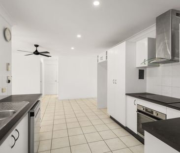 Family Home with Solar Electricity - Photo 5